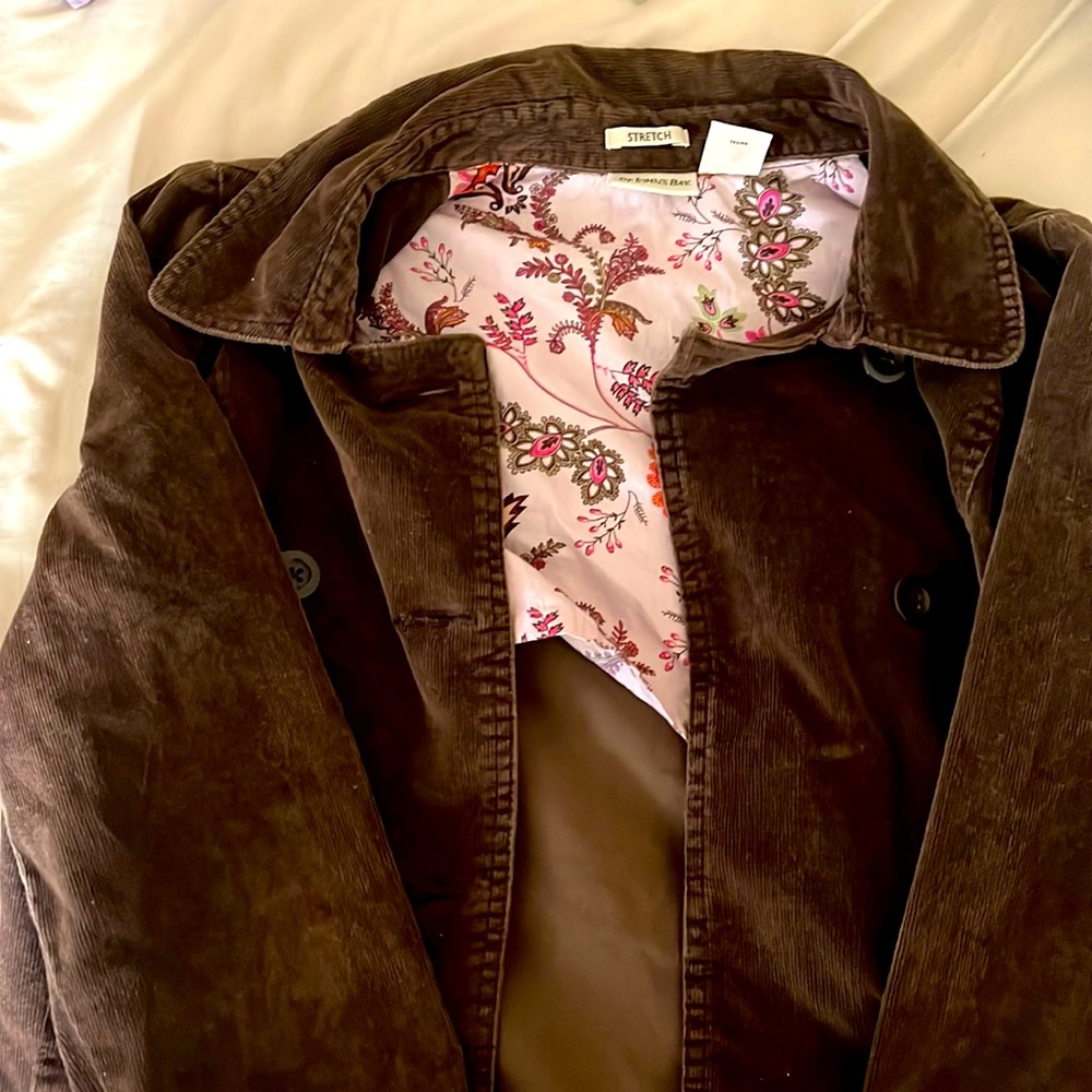 St.John Bays, medium, brown,